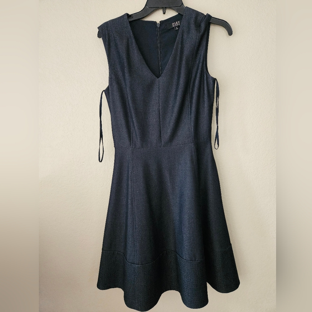 Alex‎ Marie Size 4 Navy Chambray Dress